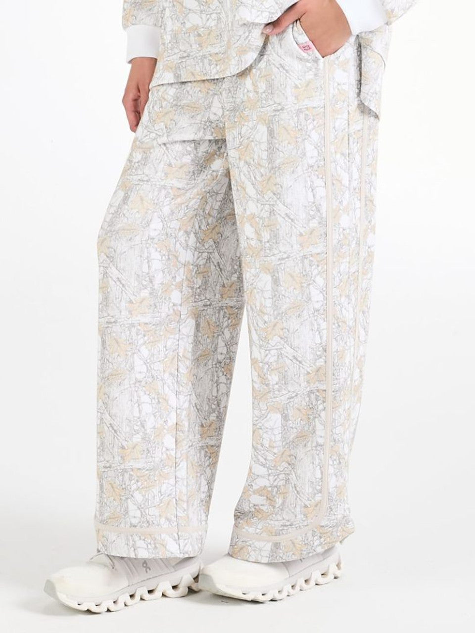 Simply Southern Sloan Camo White Pants