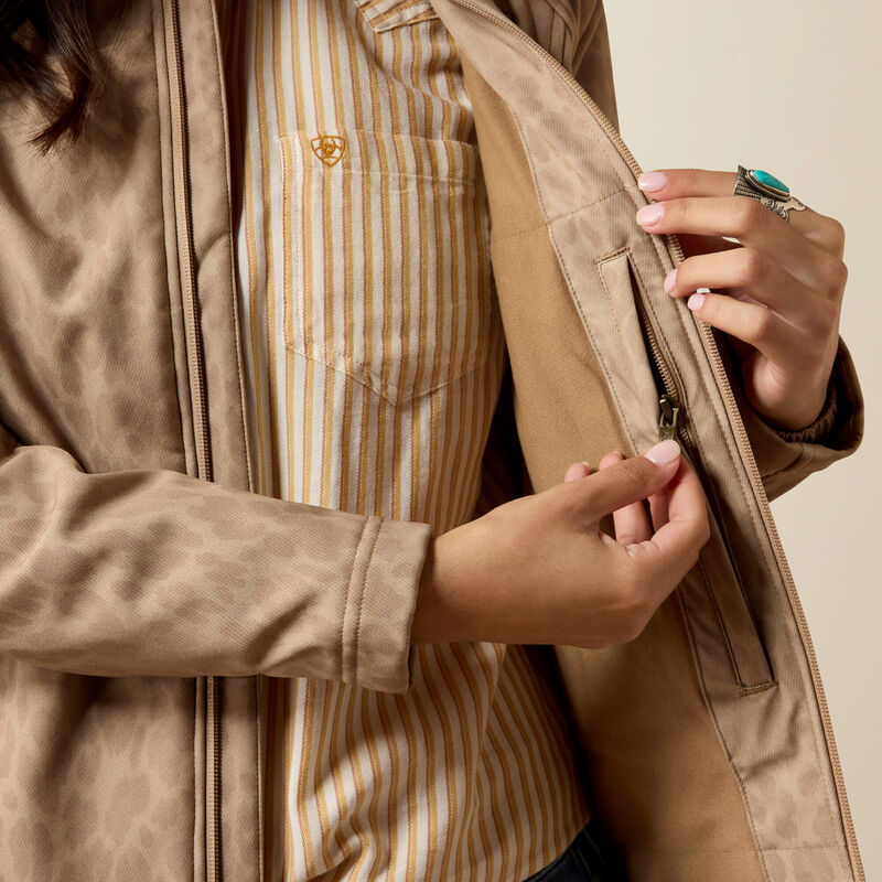Ariat Logo Softshell Jacket
