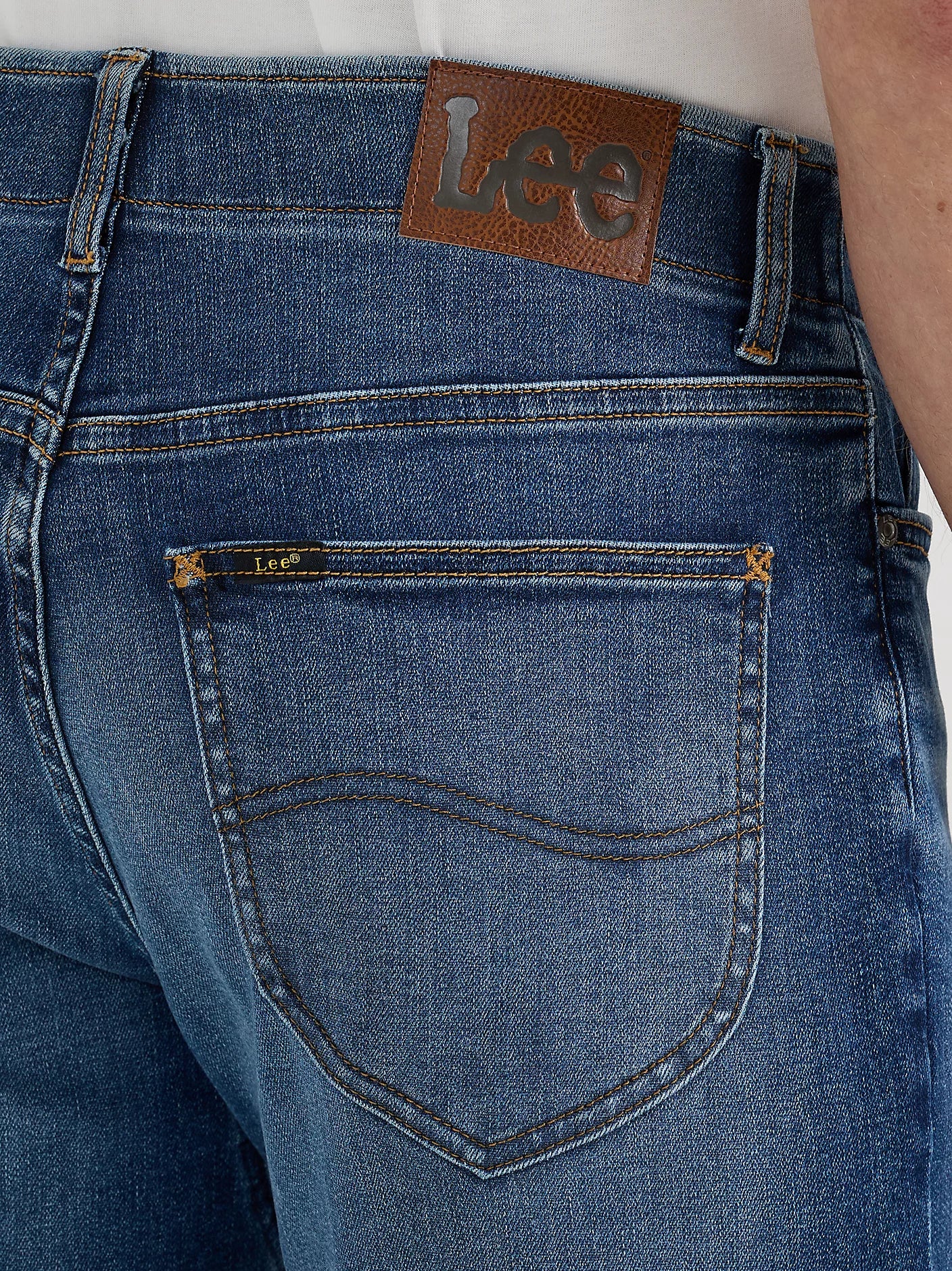 Lee Extreme Motion Bootcut Ships Out Denim