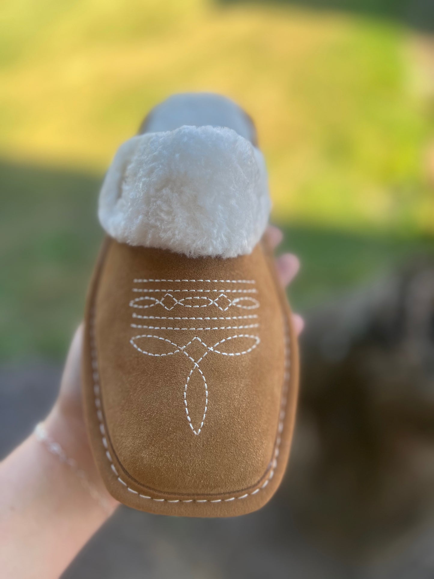 Ariat Jackie Slippers (Cho-4- Che-6)