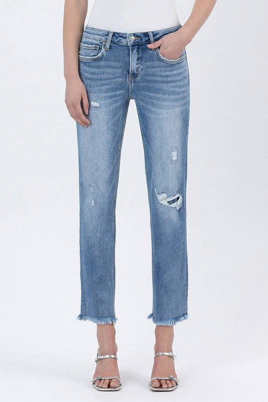 Improving Mid Rise Crop Slim Straight (l1))
