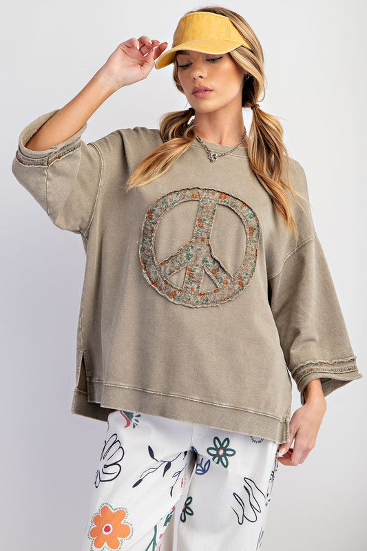 Peace & Love Sweatshirt