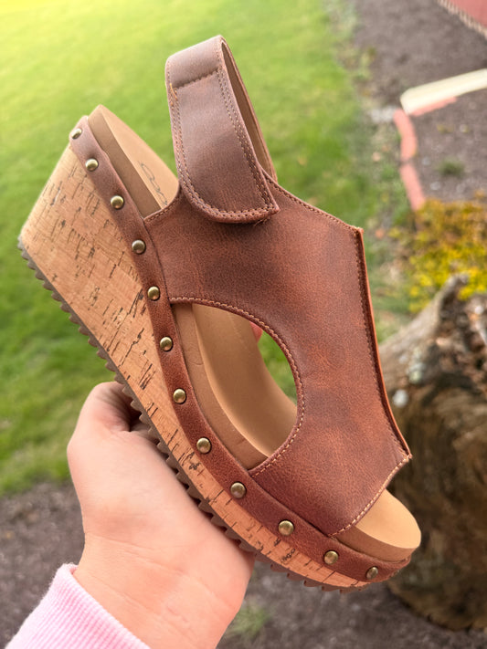 For Keeps Wedge Sandals (b)