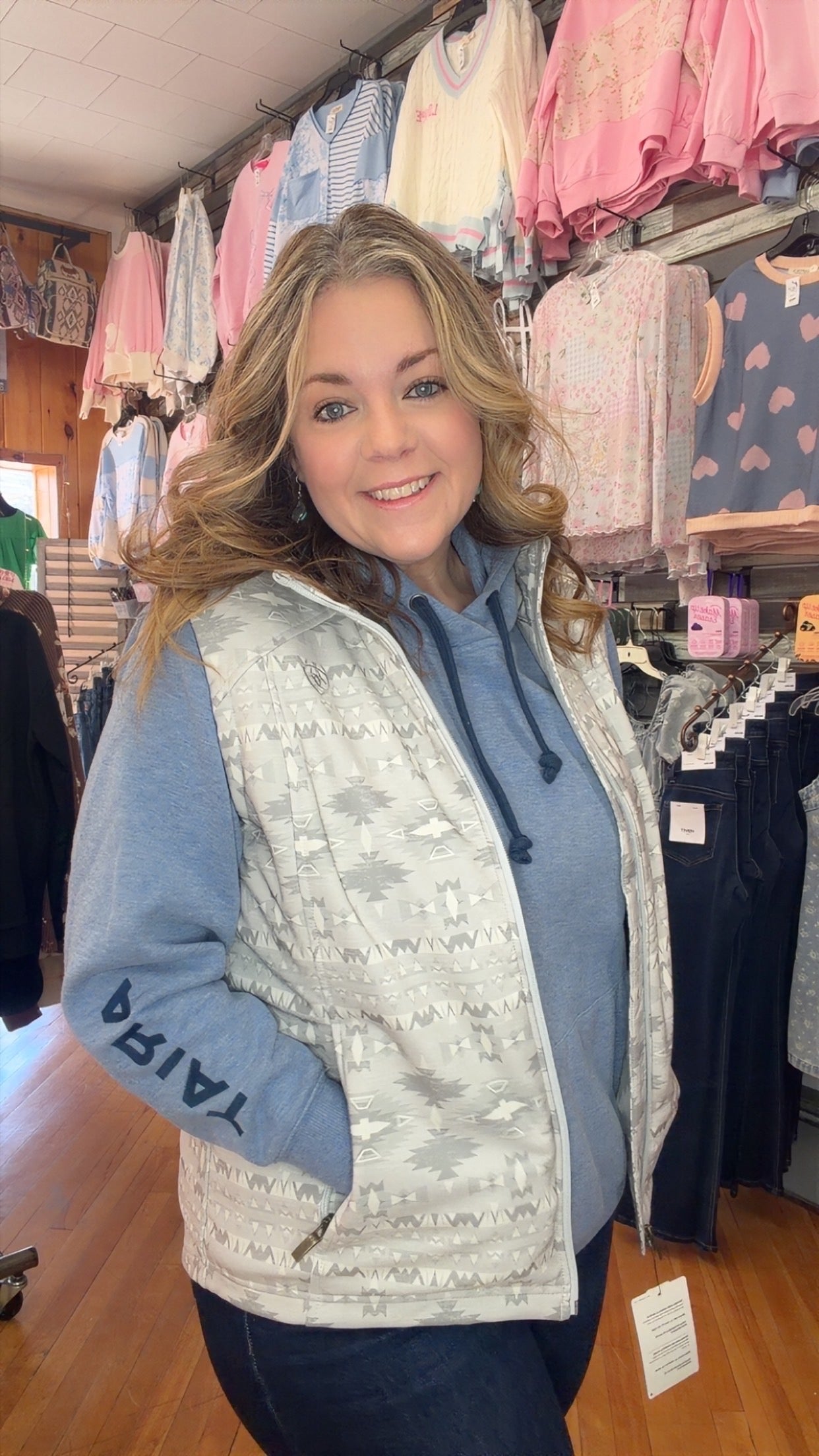 Ariat Logo Softshell Vest