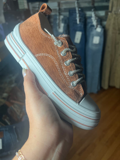 Aman Velvet Shoes (4)