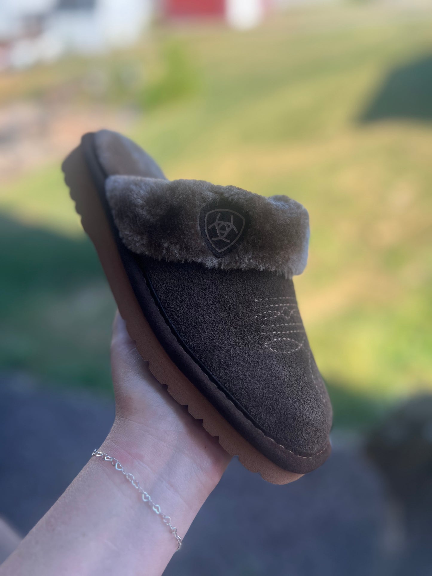 Ariat Jackie Slippers (Cho-4- Che-6)