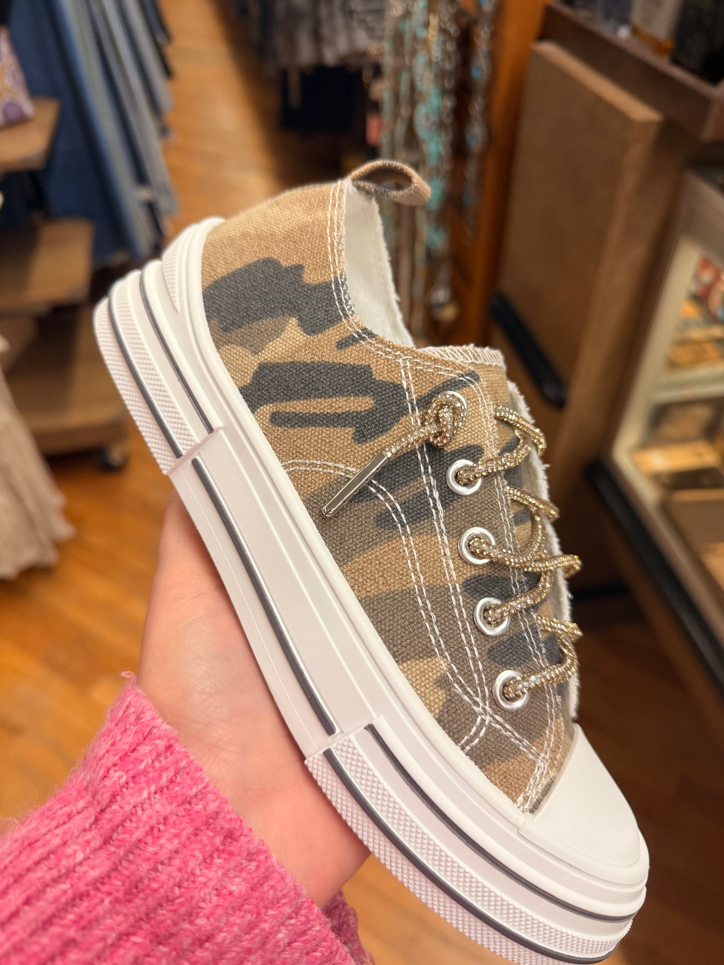 Aman Camo Sneakers (a)