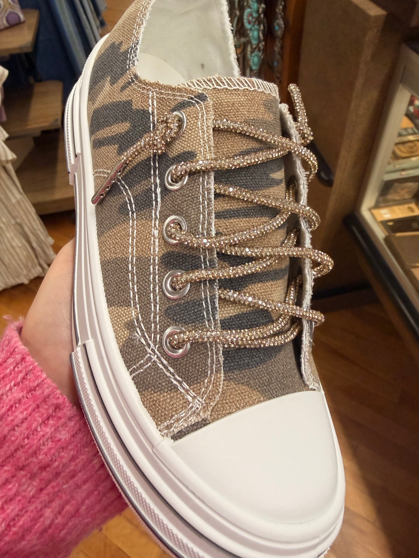 Aman Camo Sneakers (a)