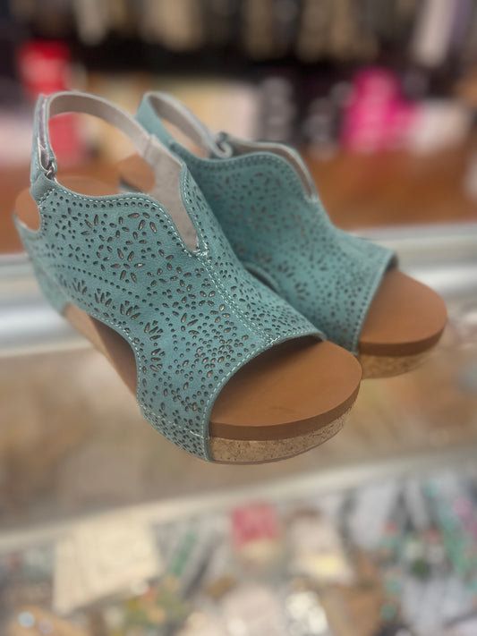 Free Fly Wedge Sandals (A)