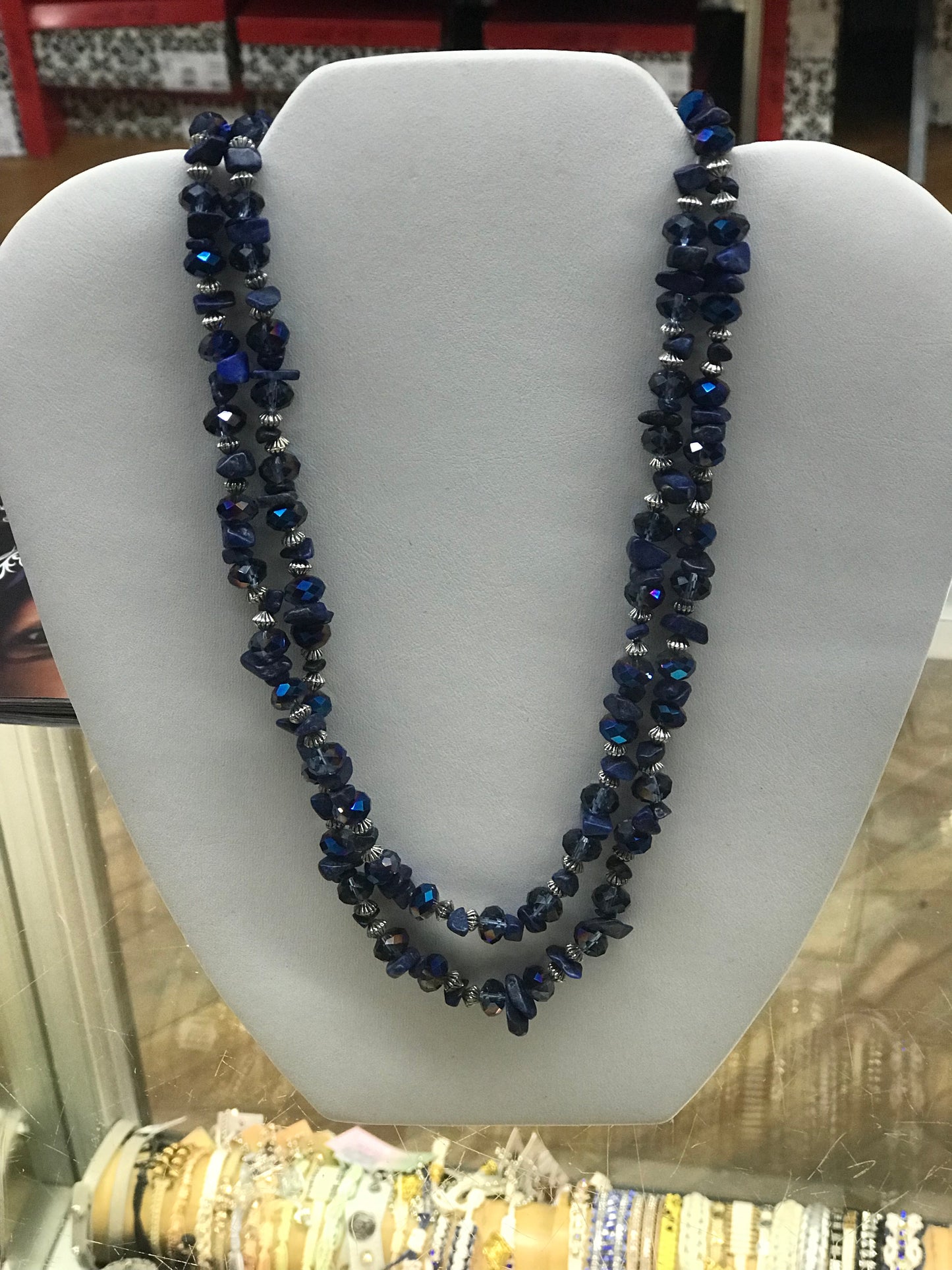 Stone pearl beaded necklace